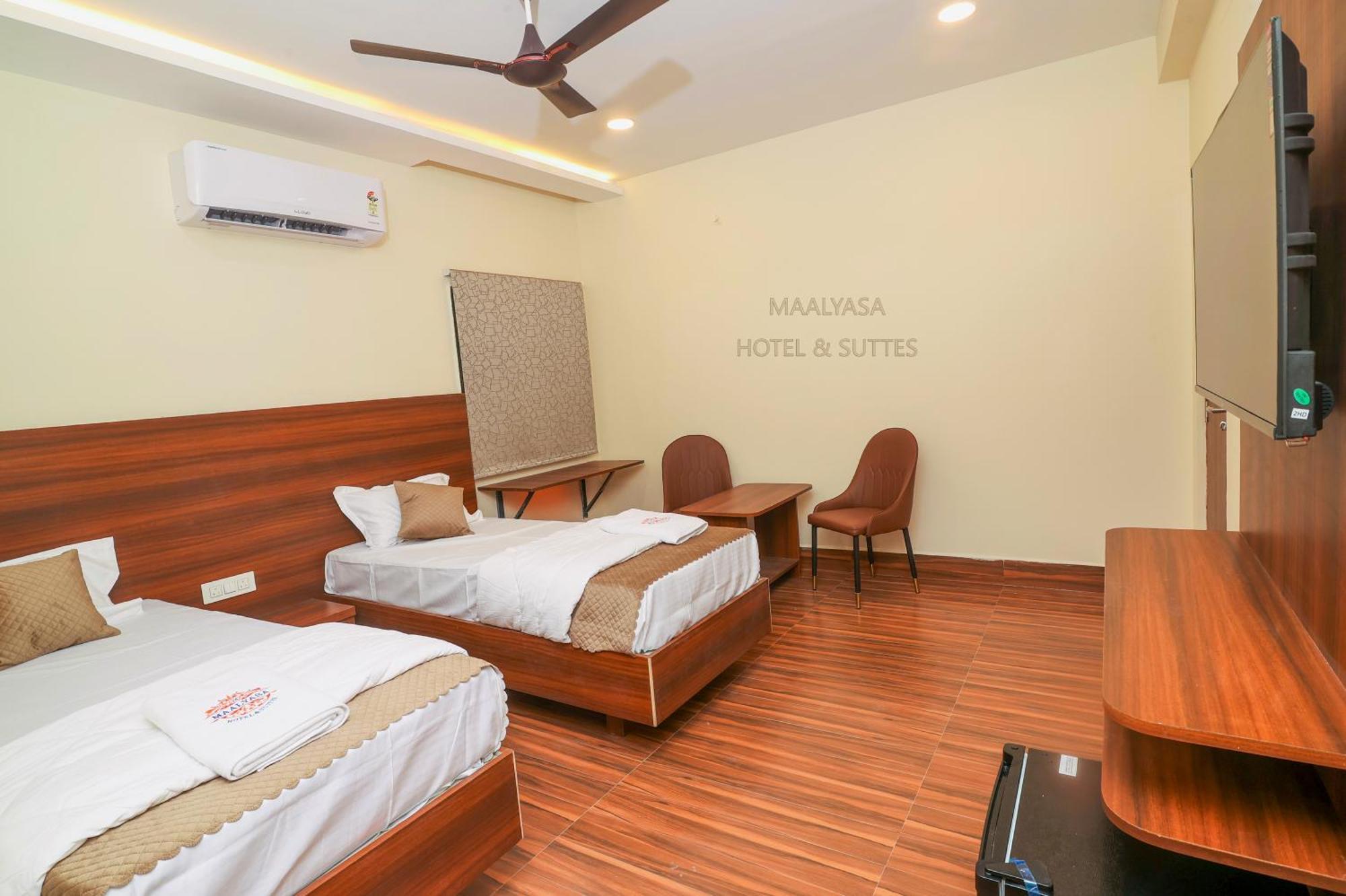Maalyasa Hotel And Suites Hyderabad Exterior photo